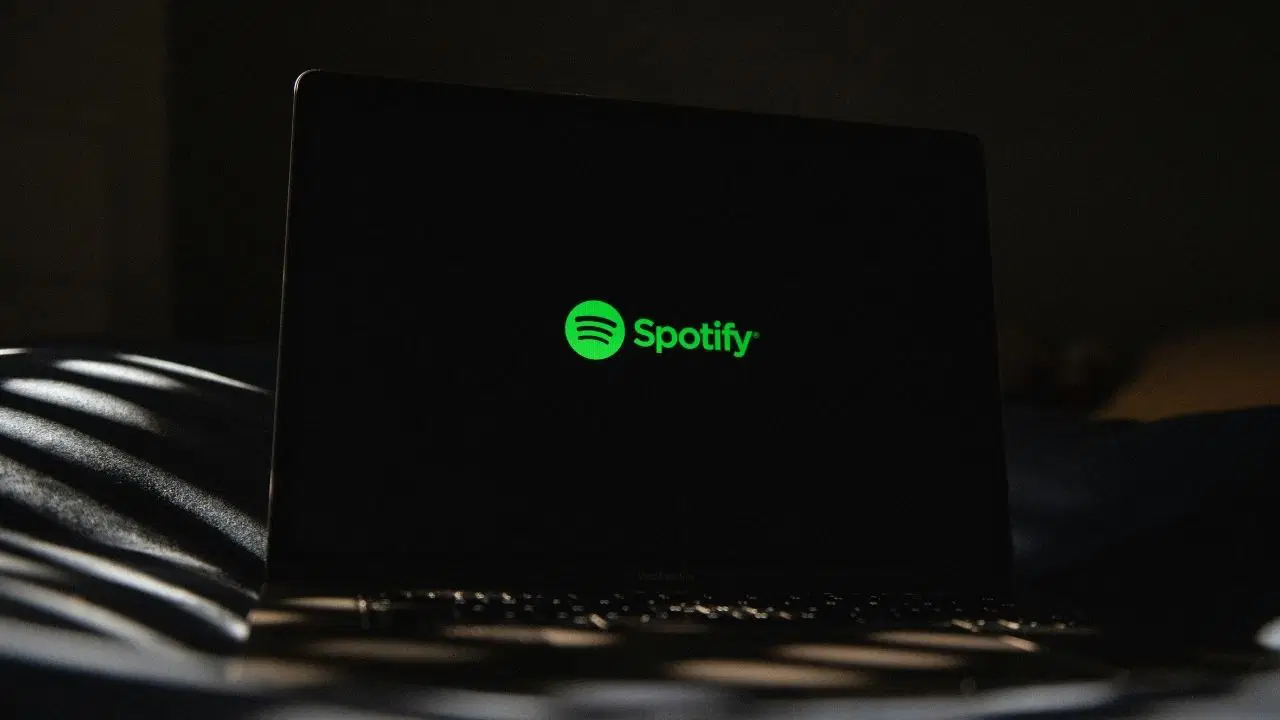 Spotify’dan çalma listelerine not ekleyebilme özelliği